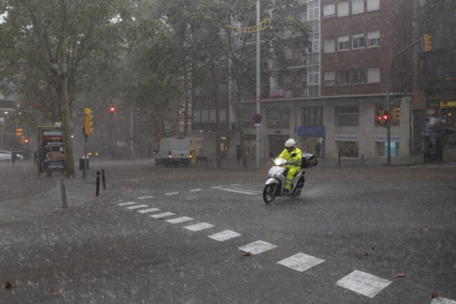 Protecció Civil activa l’alerta INUNCAT per la previsió de pluges intenses diumenge a Catalunya