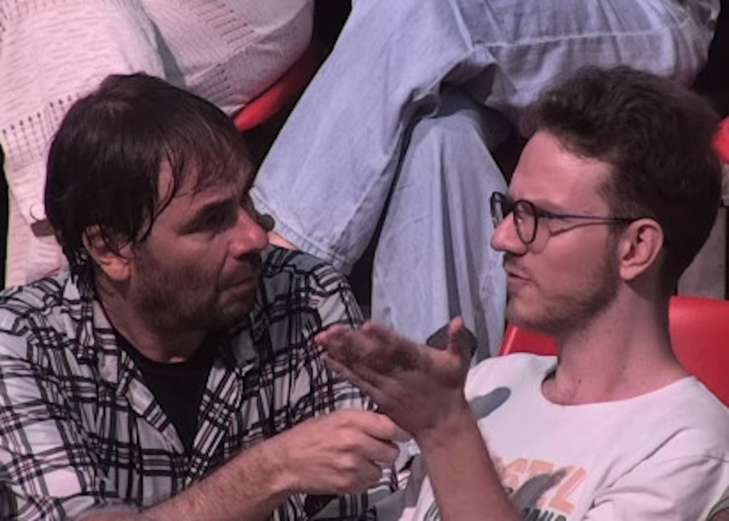 Quim Masferrer i en Gena, en un moment de l'espectacle a Besalú.