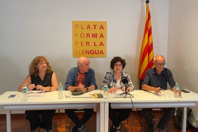 La Plataforma per la Llengua i l’ANC presenten un recurs contra la sentència del TSJC que esmicola el català a l’escola