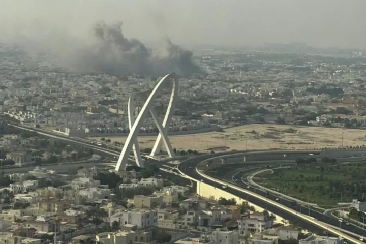 Vista aèria de Doha, la capital de Catar, després de l'atac israelià d'abans-d'ahir (fotografia: VilaWeb).