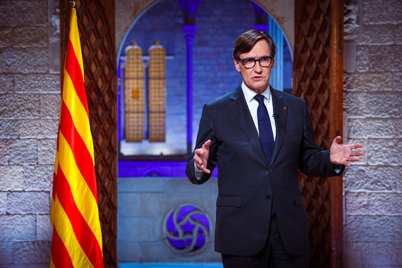 El president Salvador Illa, en un moment del discurs enregistrat.