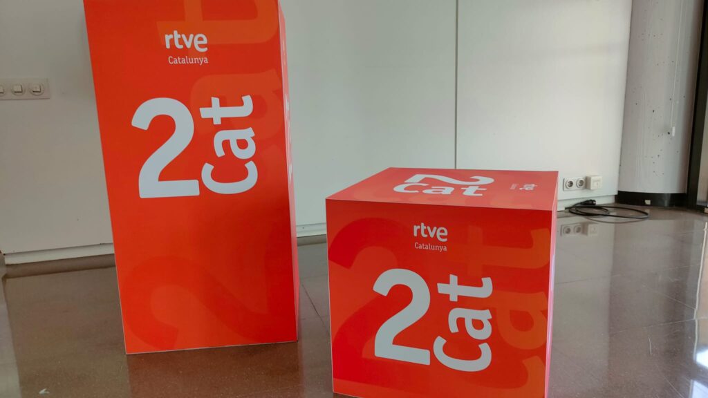 Només el 2% dels continguts culturals als informatius de la 2Cat són en català