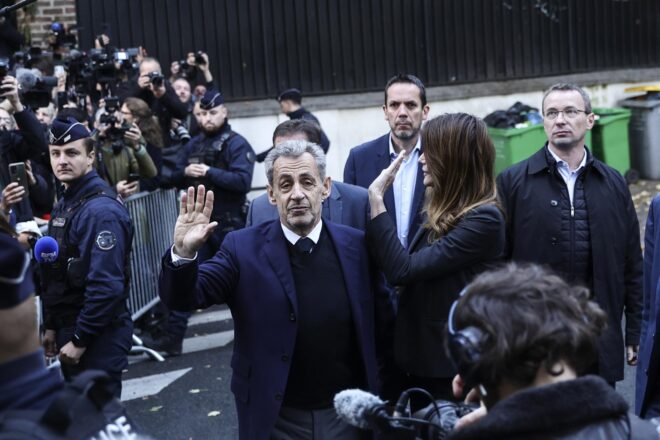 La fiscalia demana set anys de presó per a Sarkozy pel finançament libi de la campanya del 2007