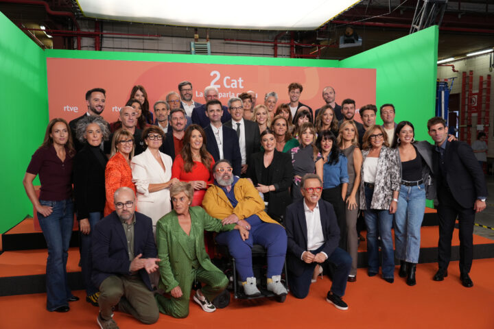 Foto de família de l'equip de la 2Cat (fotografia: ACN / Eli Don).