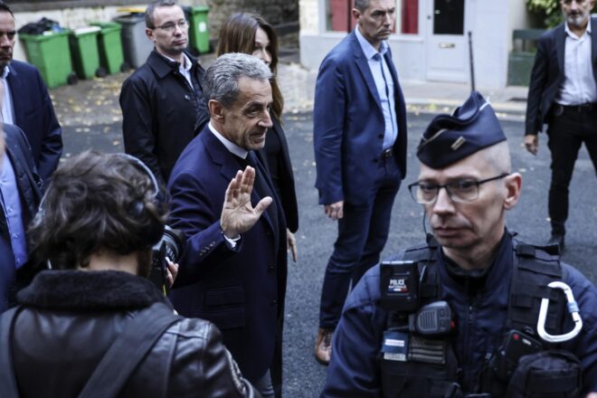 Sarkozy publica un llibre sobre les tres setmanes d’empresonament