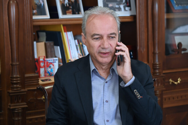 El batlle d’Utiel no recorda si va parlar amb Carlos Mazón el 29 d’octubre i autoritza la jutgessa que reclame la llista de trucades