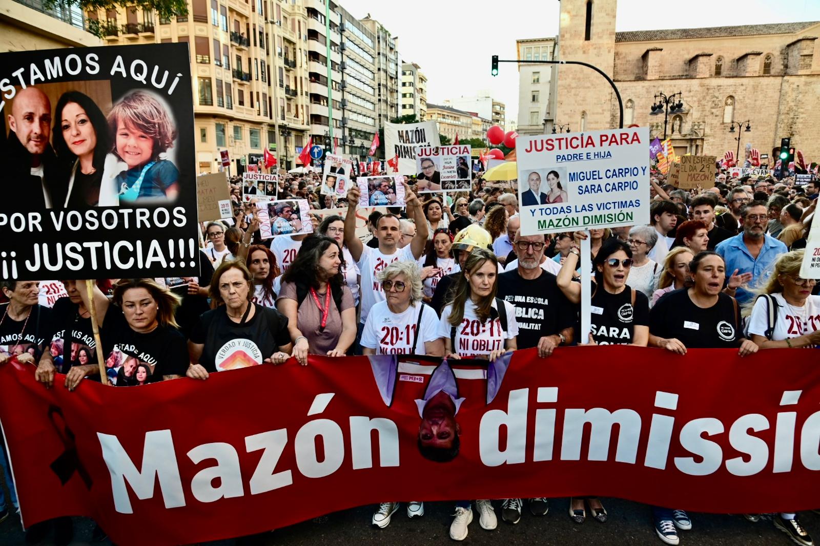 Imatge d'arxiu d'una de les manifestacions contra Mazón (fotografia: Prats i Camps).