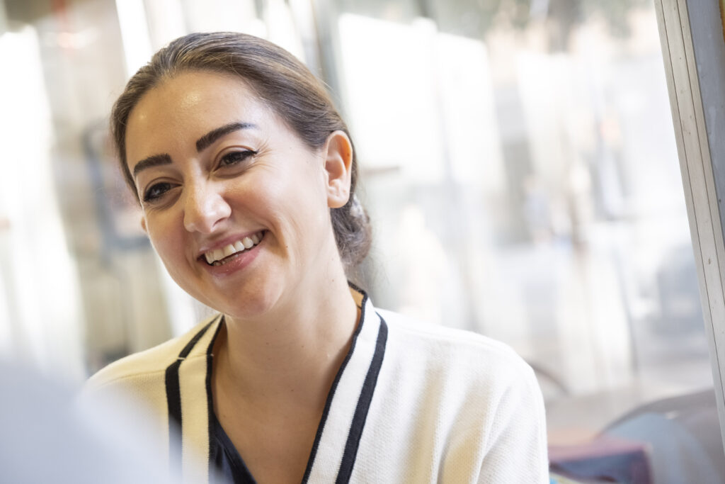 Aseel Massoud. Metgessa i cantant d'&ograve;pera.