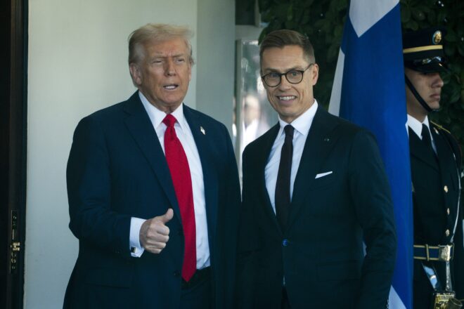 Trump amenaça Espanya amb l’expulsió de l’OTAN perquè no assoleix la despesa militar acordada