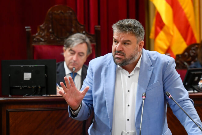 “No són casos aïllats. És mallorquinofòbia”: Més deixa en evidència Prohens per l’augment d’agressions lingüístiques