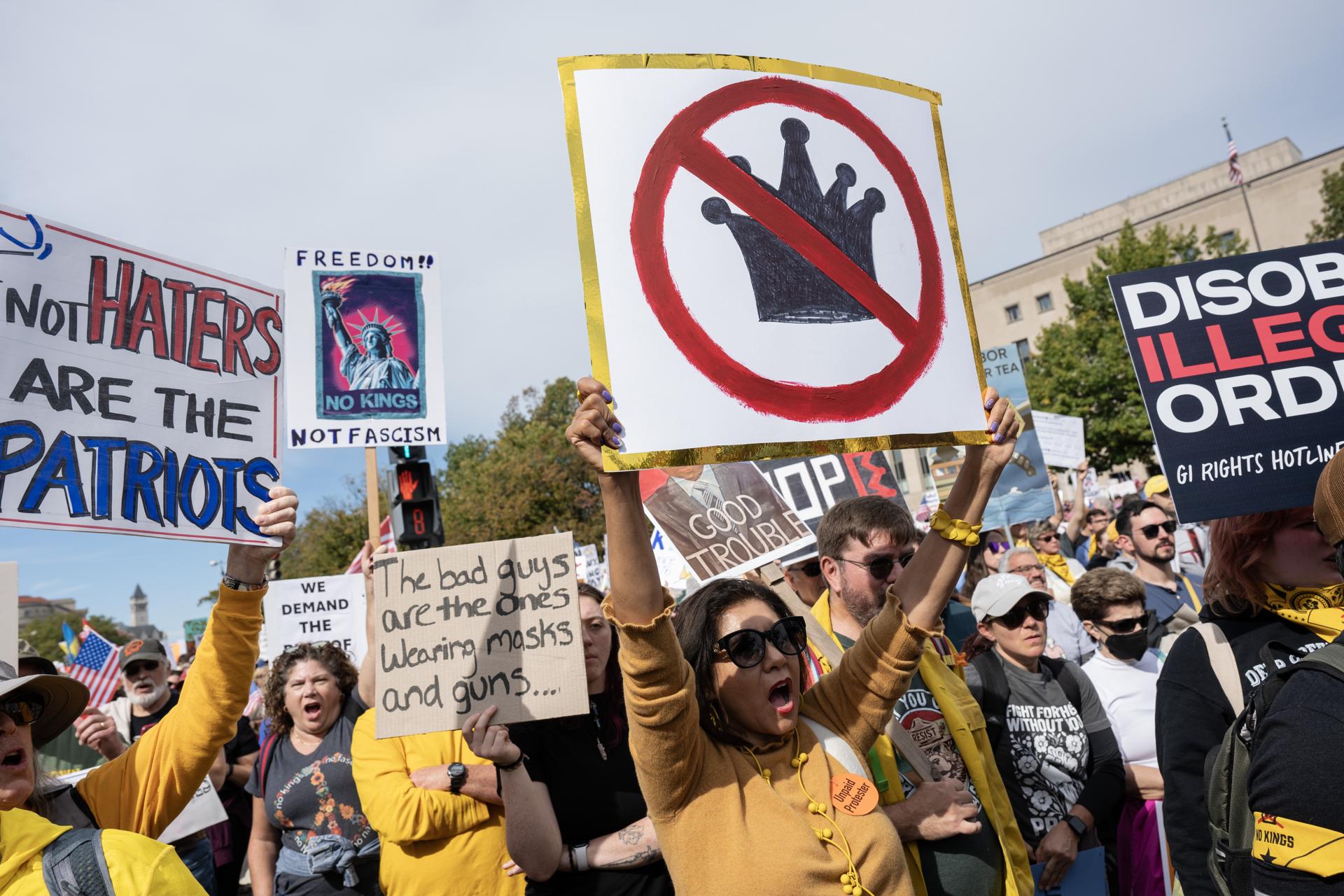 Manifestació a Washington contra l'autoritarisme de Trump. Fotografia: EFE/EPA/Luke Johnson.