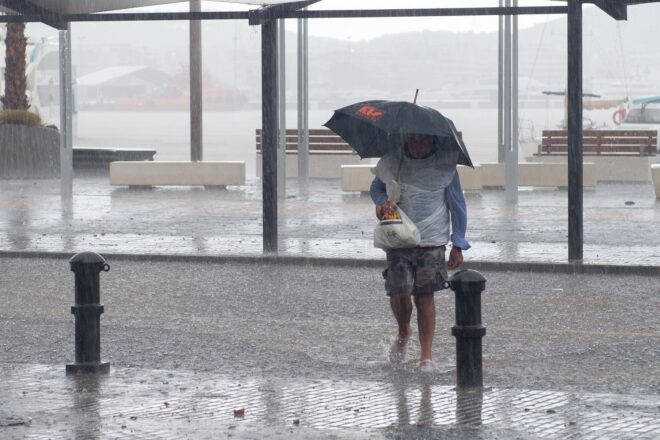 Eivissa i Formentera suspenen les classes per l’avís carabassa de pluja i tempestes