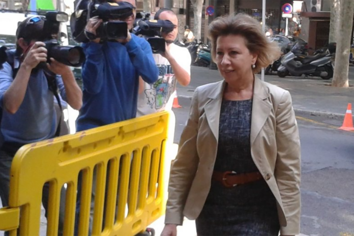 Maria Antònia Munar, la històrica dirigent d'UM, entrant als jutjats