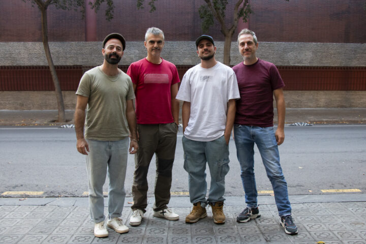 Jan Garrido, Rikki Arjuna, Marc Soto i Adrià Heredia, membres de Xiula. Fotografia: Enric Galli