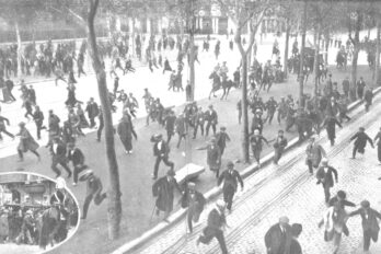 Així recollia Mundo Gráfico les càrregues de la Guàrdia Civil durant la marxa fúnebre per Francesc Layret a Barcelona.