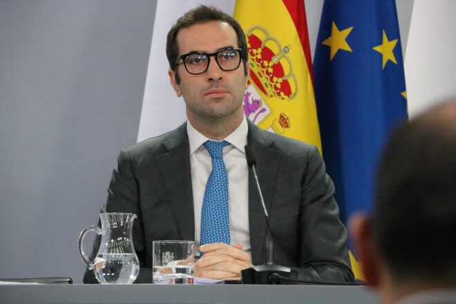 El govern espanyol preveu de limitar els interessos dels crèdits ràpids aquest gener