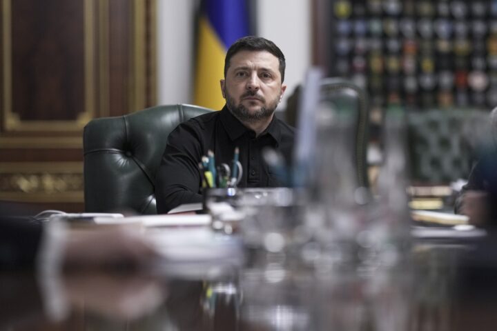 El president ucraïnès, Volodímir Zelenski, durant una conferència de premsa a Kíiv, a començament de mes (fotografia: Efe).