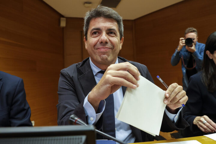 Carlos Mazón, al congrés espanyol (fotografia: EFE / Zipi).