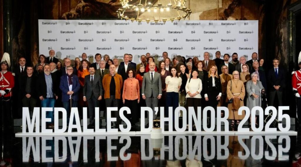 Fermí Puig, Òscar Muñoz i Montserrat Úbeda, medalles d’honor de Barcelona a títol pòstum