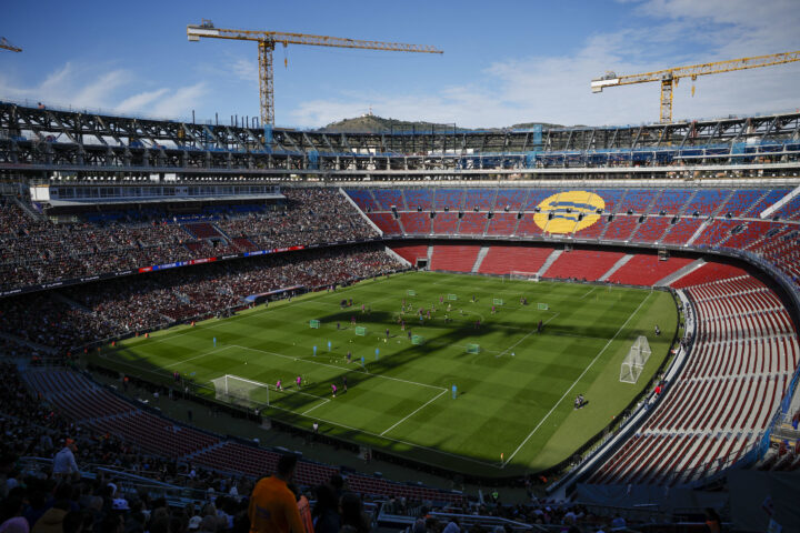 El Camp Nou serà l'escenari des d'on sortirà la flama el 22 d'abril (fotografia: EFE/ Alberto Estévez.)