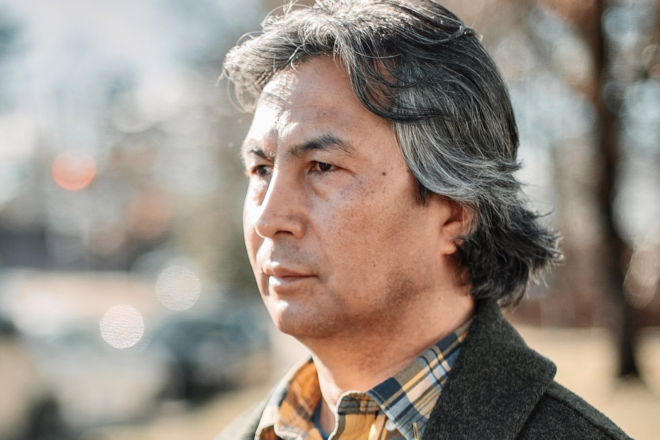 El PEN Català atorga el premi Veu Lliure 2025 al poeta uigur Tahir Hamut Izgil