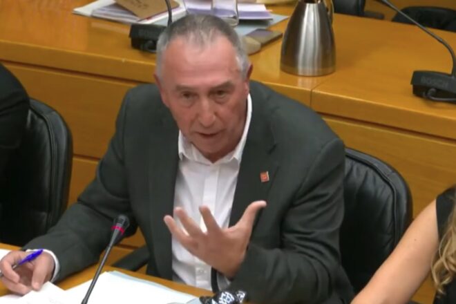 [VÍDEO] Baldoví, a Mazón: “Si n’estaves informat, per què collons et vas quedar al reservat d’El Ventorro?”