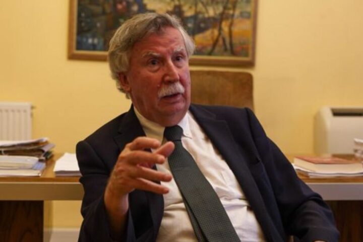 Joan E. Garcés, autor de l’assaig 'Soberanos e intervenidos'.