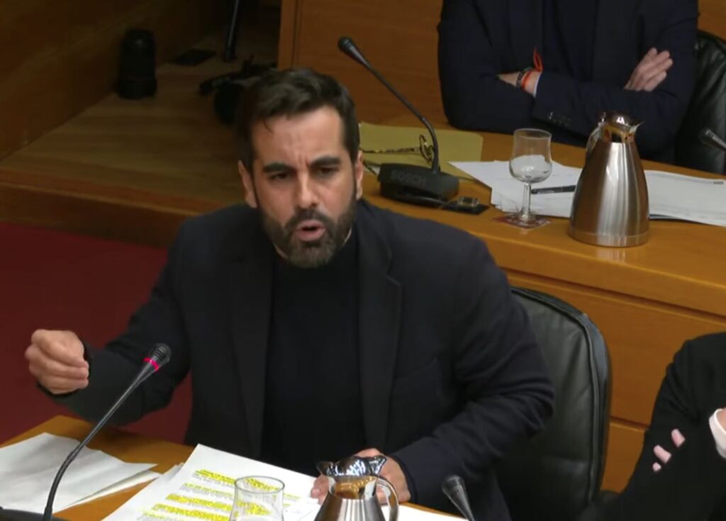 El PSPV reclama a Mazón tots els missatges i trucades: “Té l’oportunitat ara de treure el mòbil”