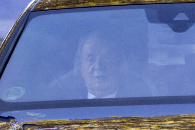 La monarquia espanyola ret homenatge d’amagat a Juan Carlos, passant per alt els seus delictes