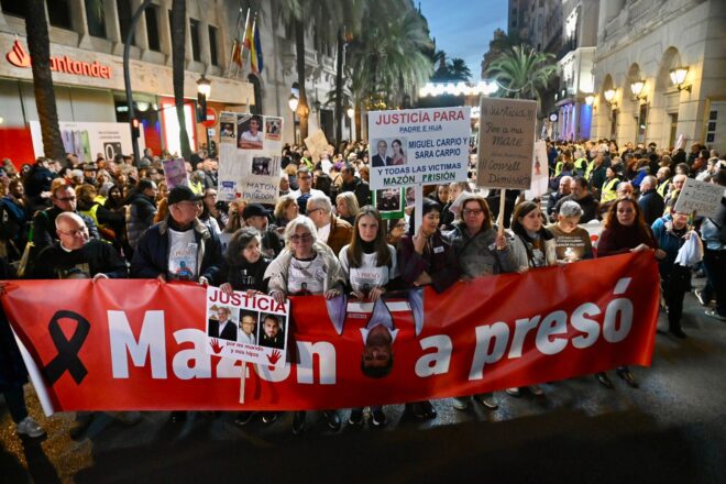 Les víctimes no defalleixen: “Ha de fer-se justícia i Mazón ha d’anar a presó”
