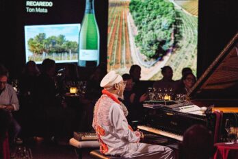 Omar Sosa al piano, durant la Wine Experience 2025.