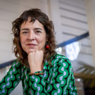 Núria Cadenes: “El camí cap a l’individualisme ens fa tristos”