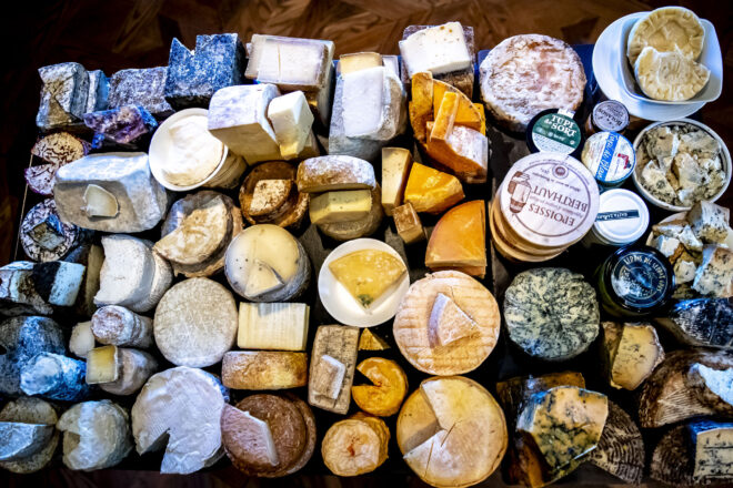 Quan arriba a taula el carro de formatges