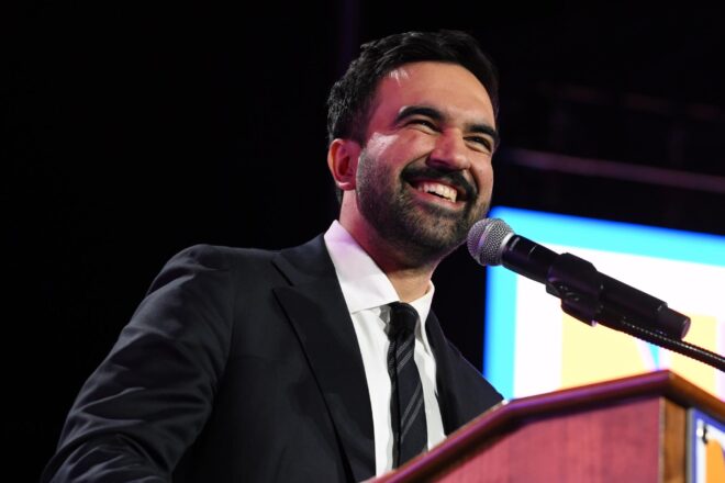 Prova de foc per a l’ala progressista demòcrata en les eleccions a la batllia de Nova York