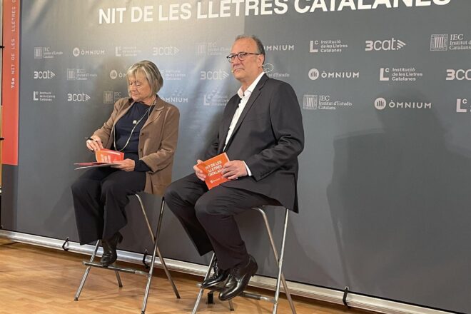 Òmnium converteix la Nit de Santa Llúcia en la Nit de les Lletres Catalanes