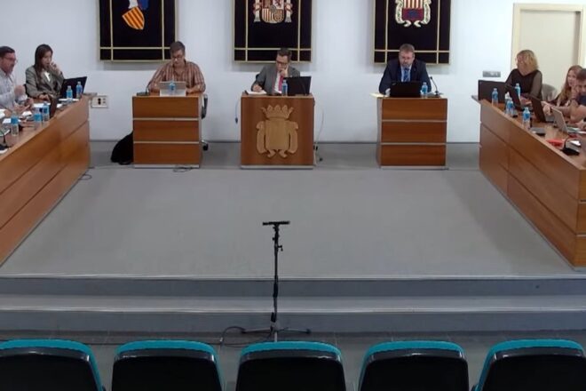 Canet d’en Berenguer, primer municipi que declara persones no grates Mazón i Camarero per la gestió de la gota freda