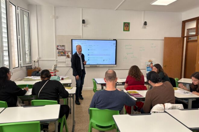 Més de 750 persones participen en un programa de tallers de català per a famílies a les Illes