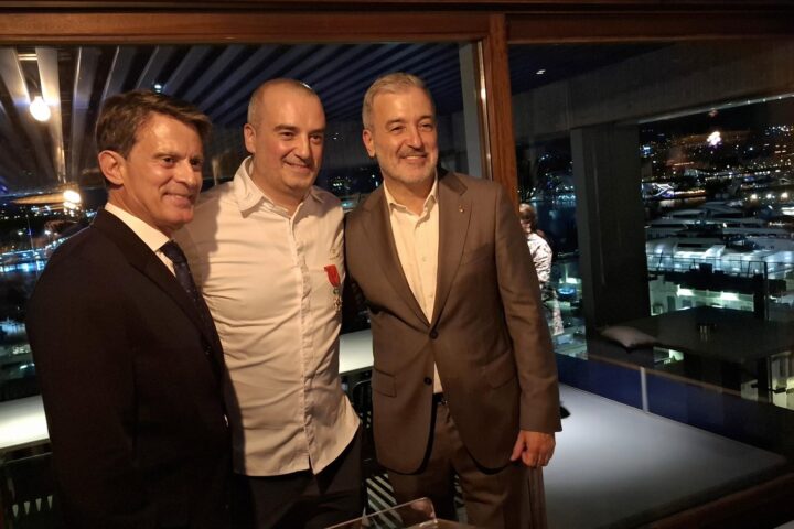 Manuel Valls, Romain Fornell i Jaume Collboni. (Fotografia: Europa Press)