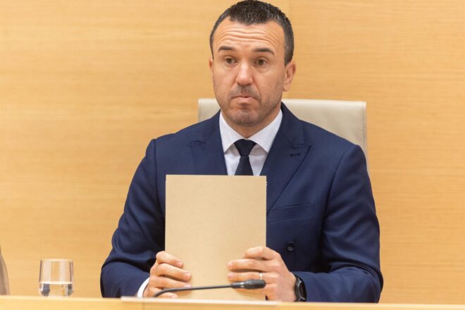 Mompó nega que el retard de l’enviament de l’Es-Alert fos per la introducció d’incorreccions lingüístiques