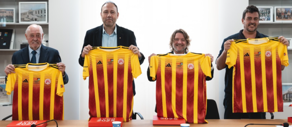 Catalunya jugarà contra Palestina amb la samarreta que té cinc barres i no quatre