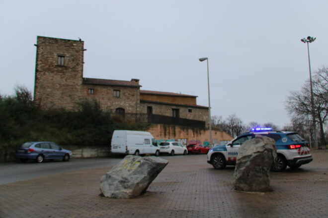 Alguns desallotjats del B9 ocupen l’antic alberg de Can Bofí Vell de Badalona