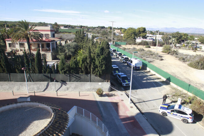 Detinguts els homes que s’havien atrinxerat en un xalet a Elx després de matar-ne dos més