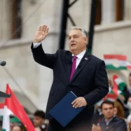 Orbán maniobra per romandre al poder d’Hongria encara que perdi a les urnes