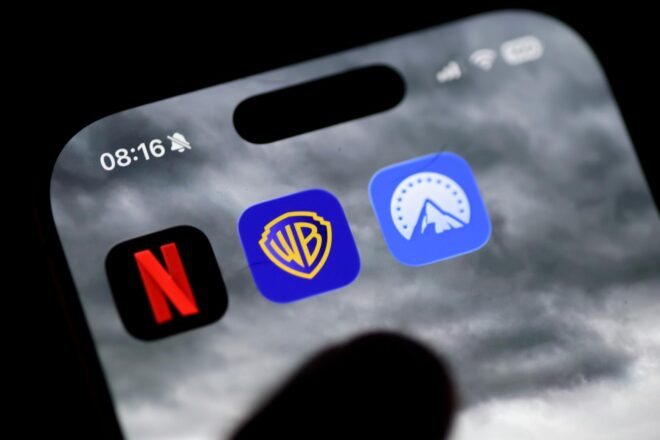 El consell d’administració de Warner Bros s’oposa a l’OPA de Paramount i insisteix en la venda a Netflix