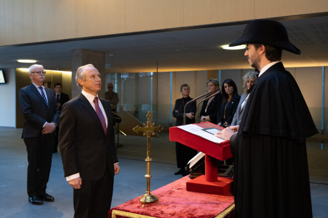 El síndic general pica el crostó al nou jutge del TC lligat al PP i li recorda que ha de servir exclusivament a Andorra