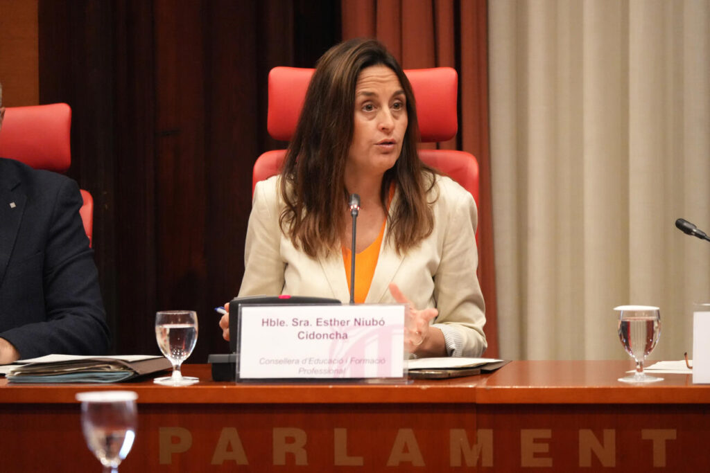 El govern planteja als sindicats educatius una reunió dijous en mesa sectorial