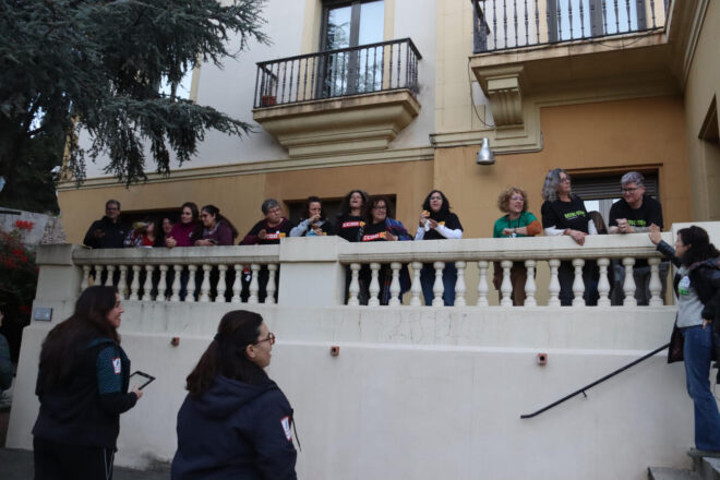 Els sindicats posen fi a la tancada a Educació després d’acordar un calendari de negociació