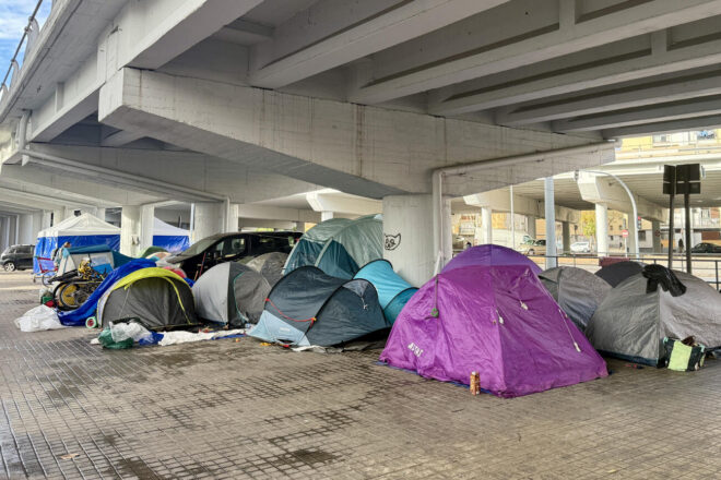 L’oposició de Badalona exigeix d’activar l’Operació Hivern per atendre els desallotjats del B9