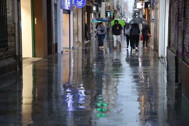 Protecció Civil fa una crida a mantenir la prudència per les pluges i preveu que es vagin rebaixant aquesta matinada