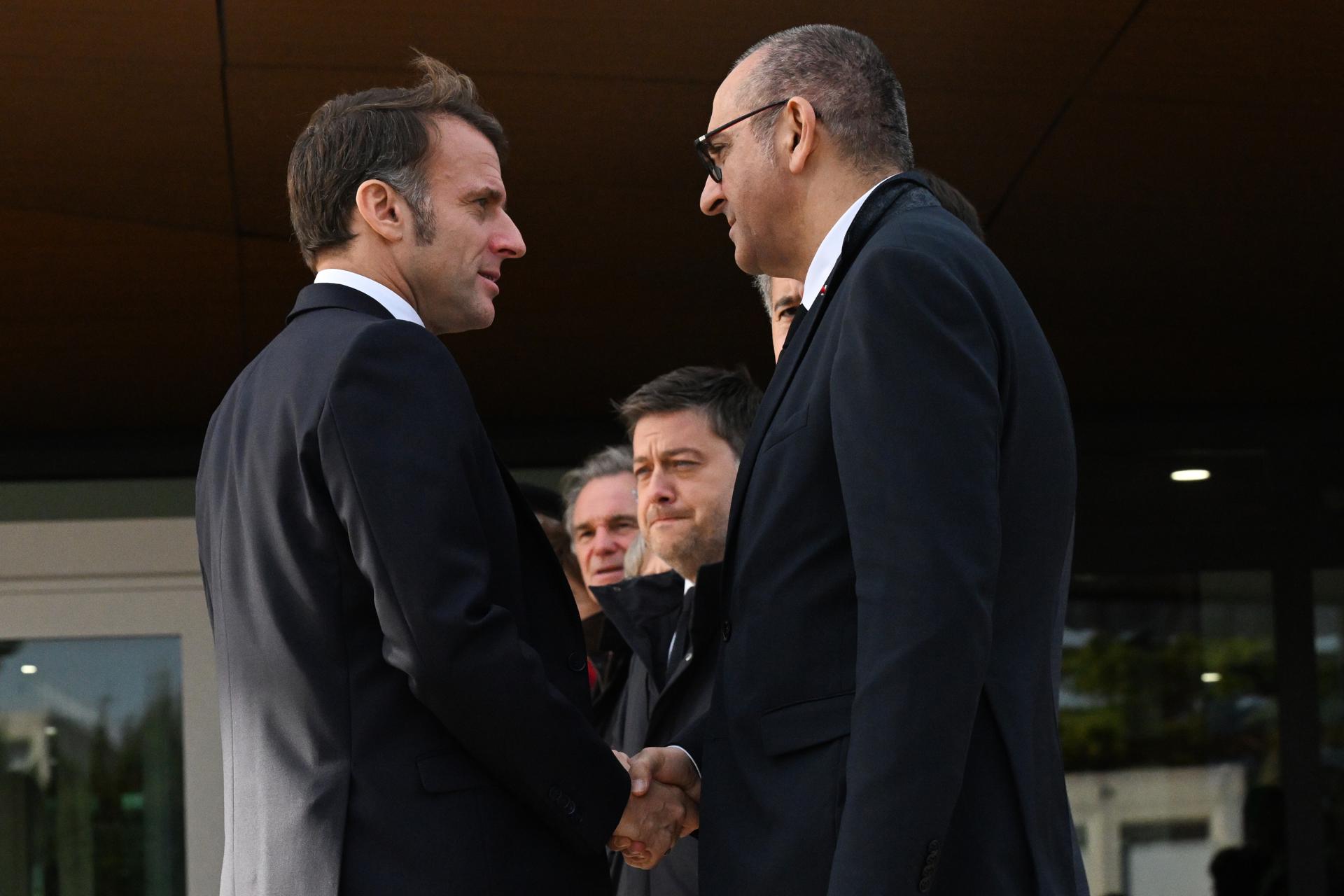 El president francès, Emmanuel Macron, i el ministre de l'Interior, Laurent Nunez, en una imatge d'arxiu (fotografia: EFE / EPA / Miguel Medina).